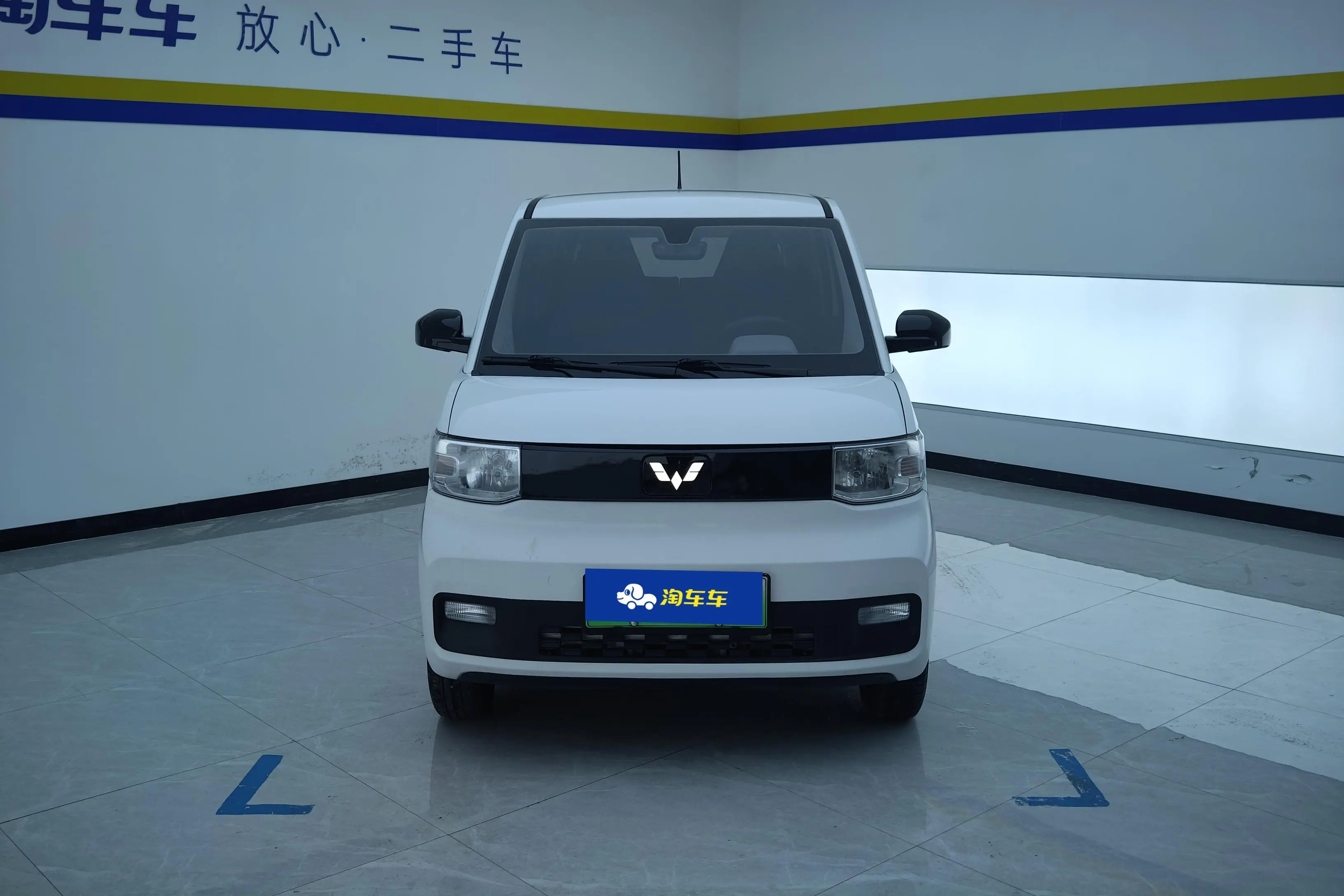 Wuling Hongguang MINIEV  из Китая