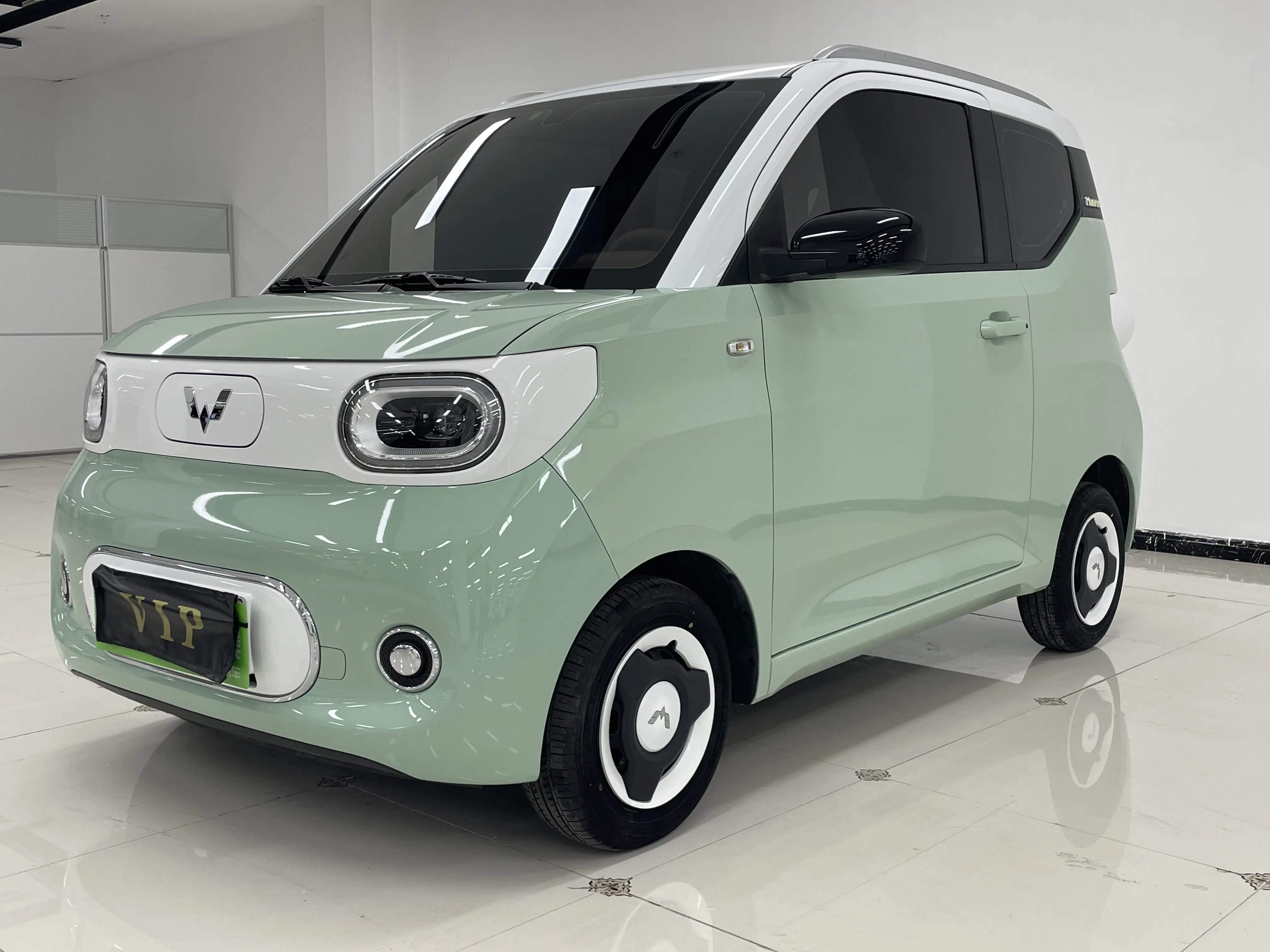 Wuling Hongguang MINIEV  из Китая