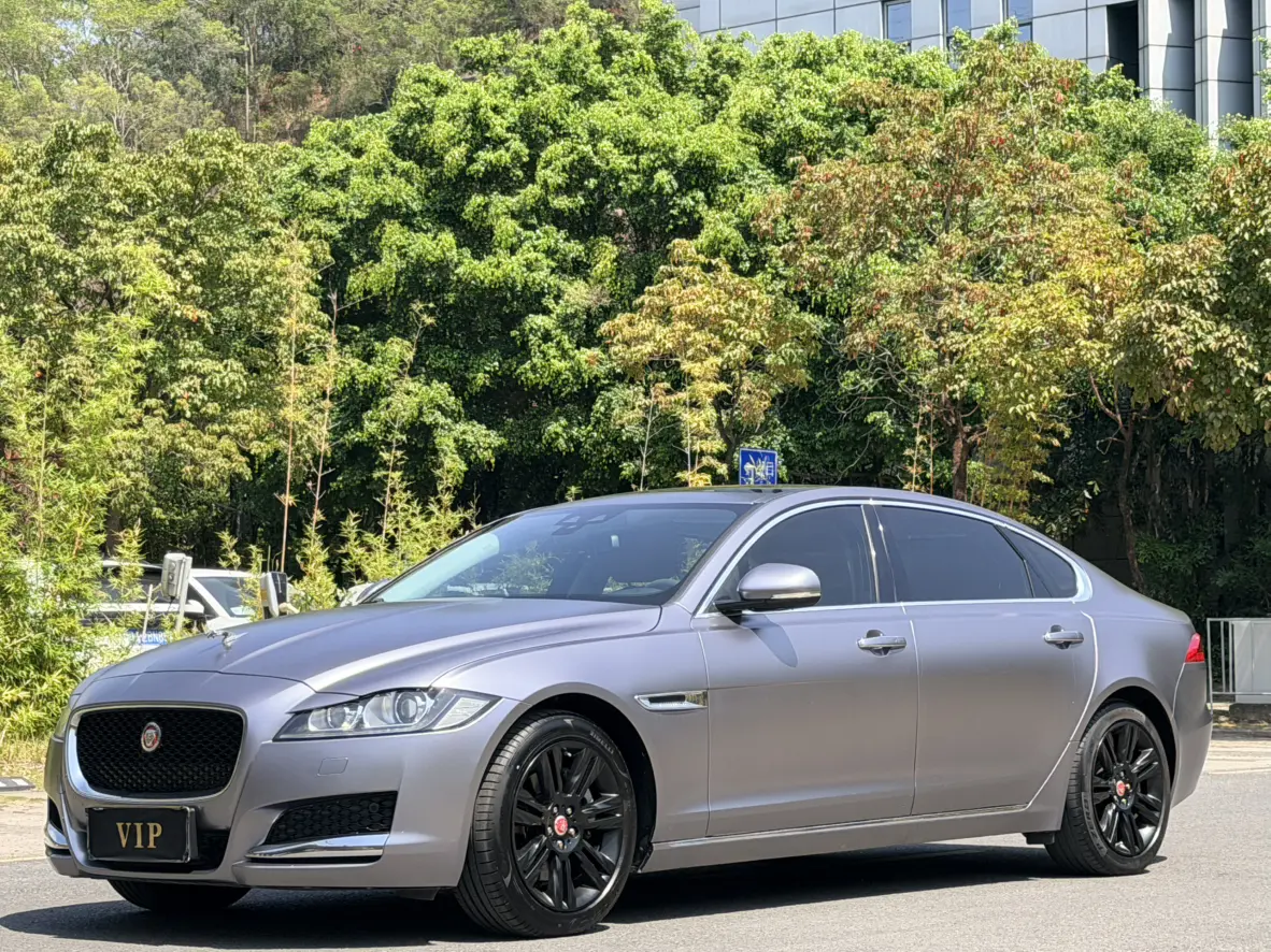 Jaguar XFL