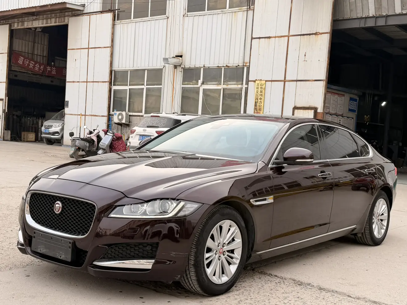 Jaguar XFL