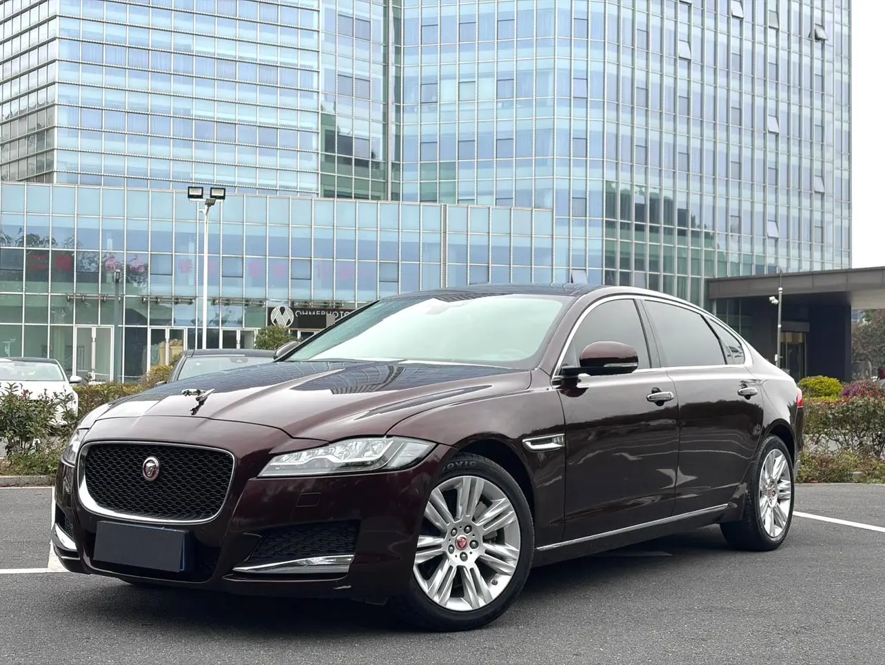 Jaguar XFL