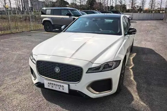 Jaguar XFL