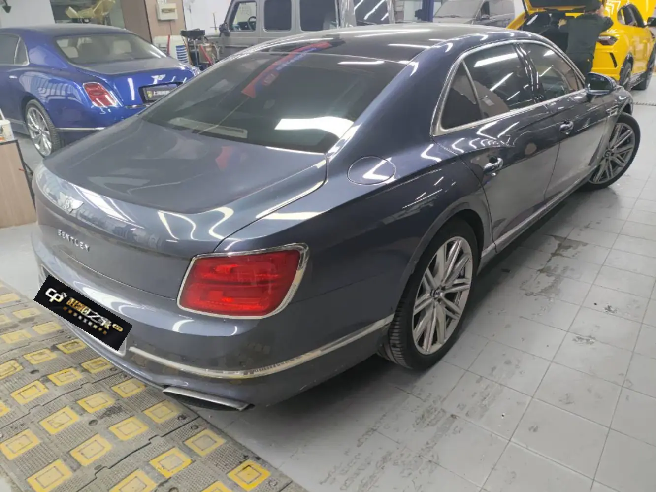 Bentley Galloping  из Китая