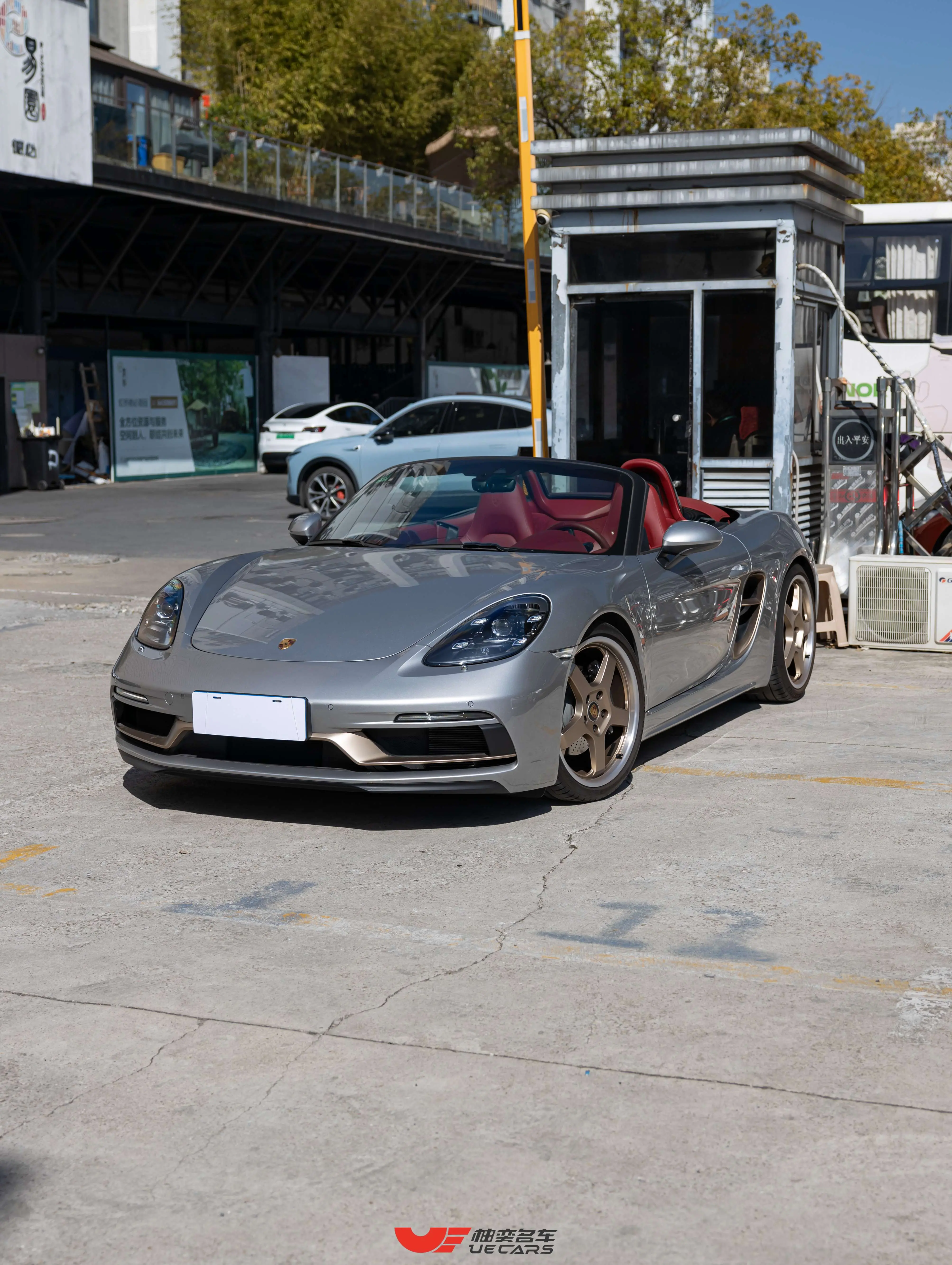 Porsche 718