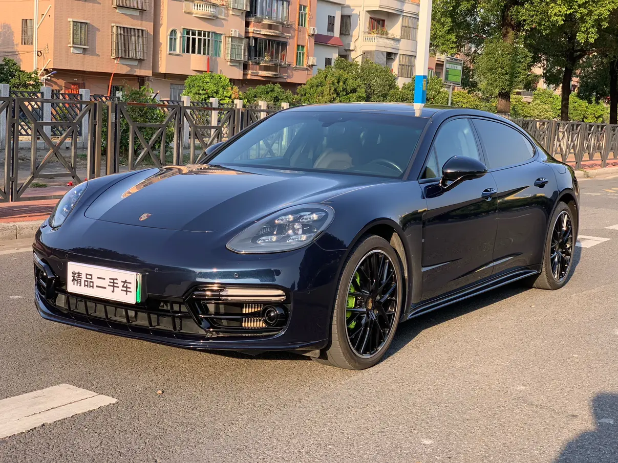 Porsche Panamera E-Hybrid