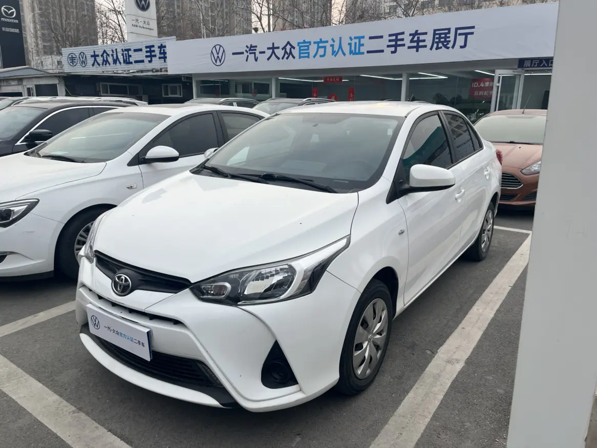 Toyota YARiS L Enjoy
