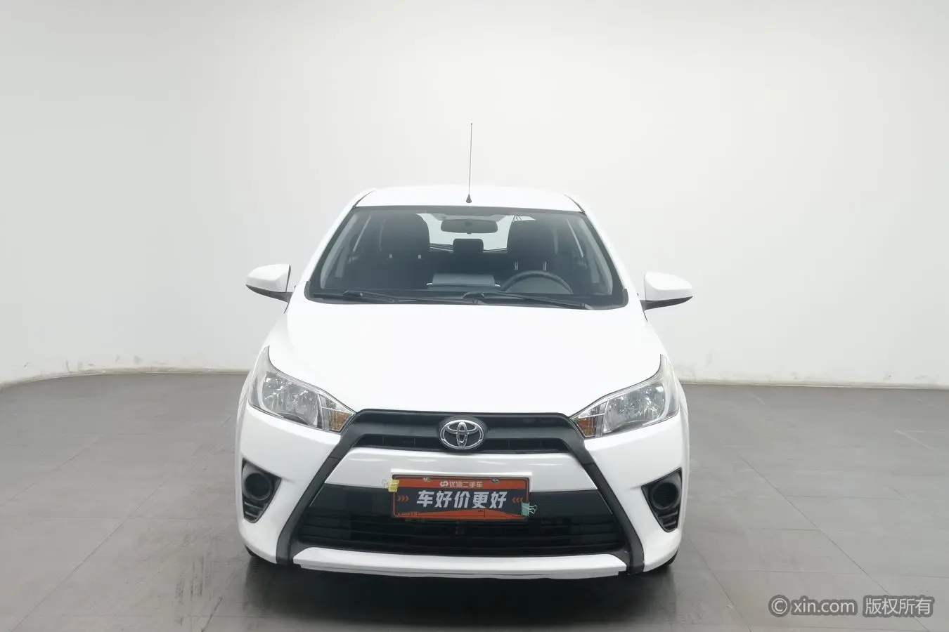 Toyota Yaris L  из Китая