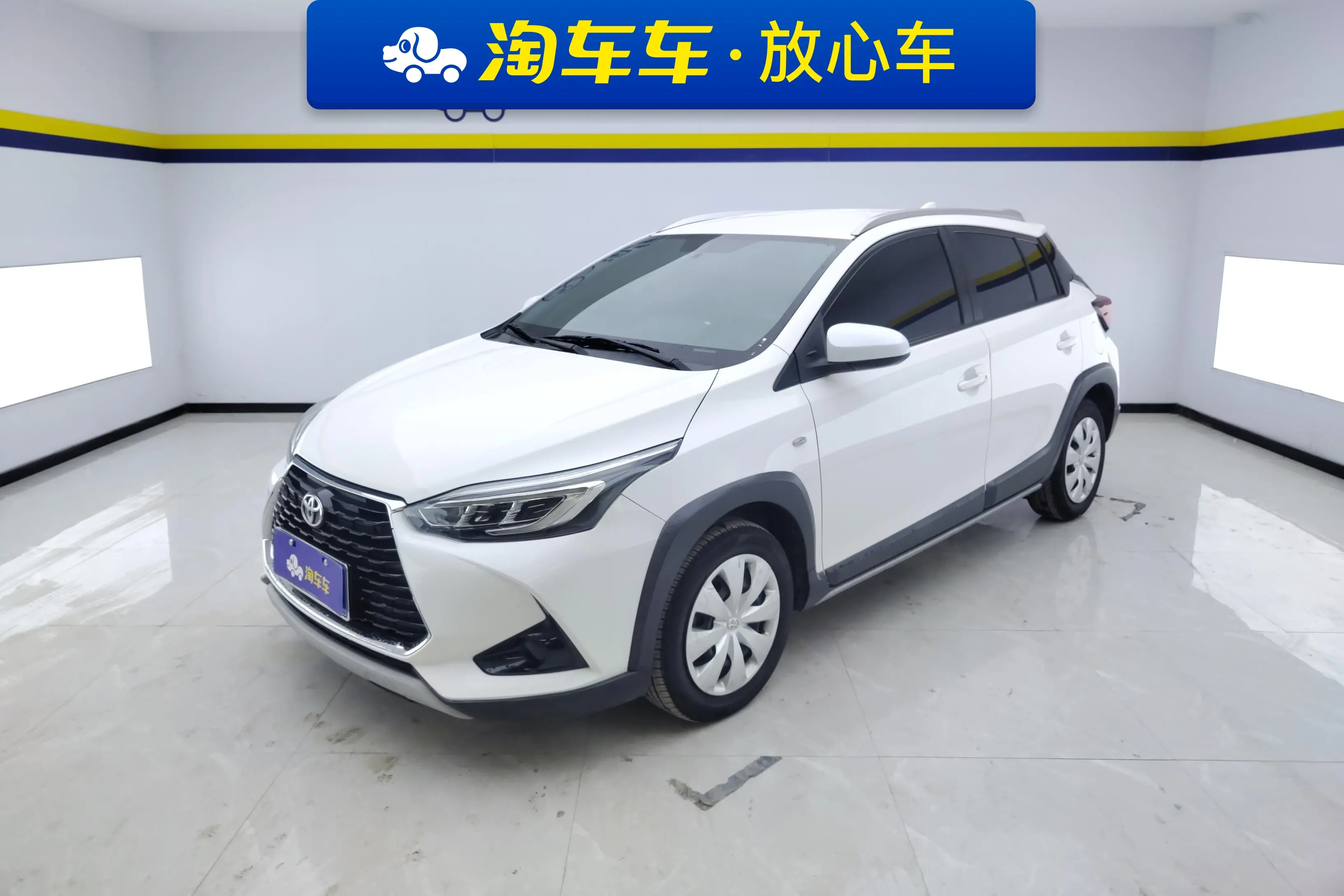 Toyota Yaris L  из Китая