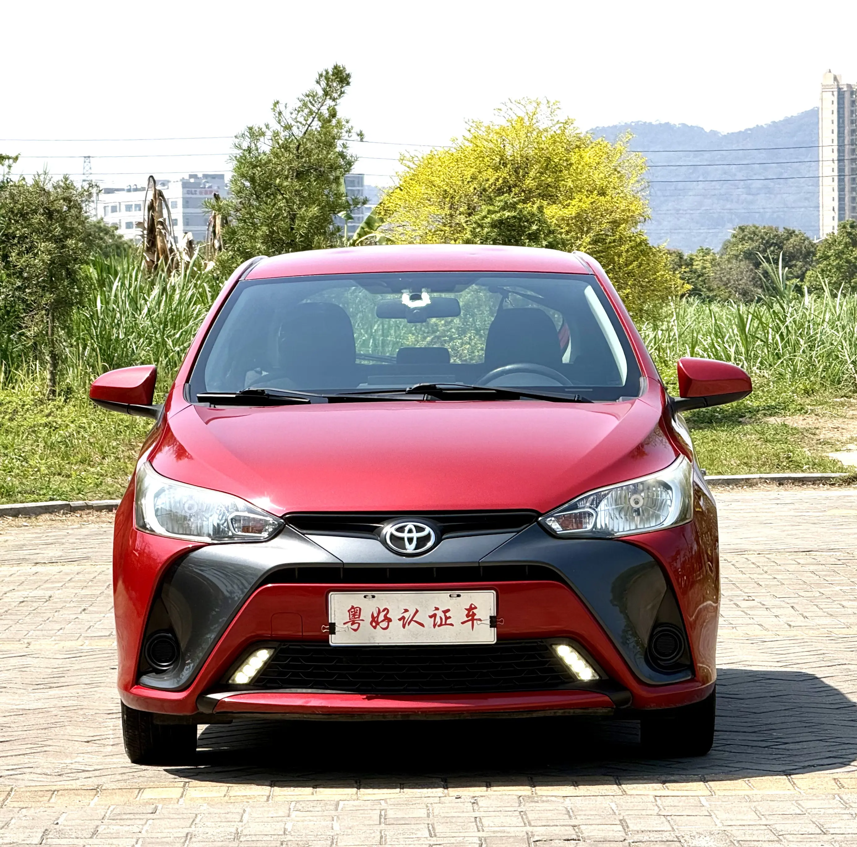 Toyota Yaris L  из Китая
