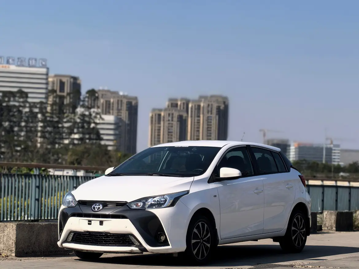 Toyota Yaris L  из Китая