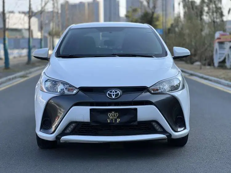Toyota Yaris L  из Китая