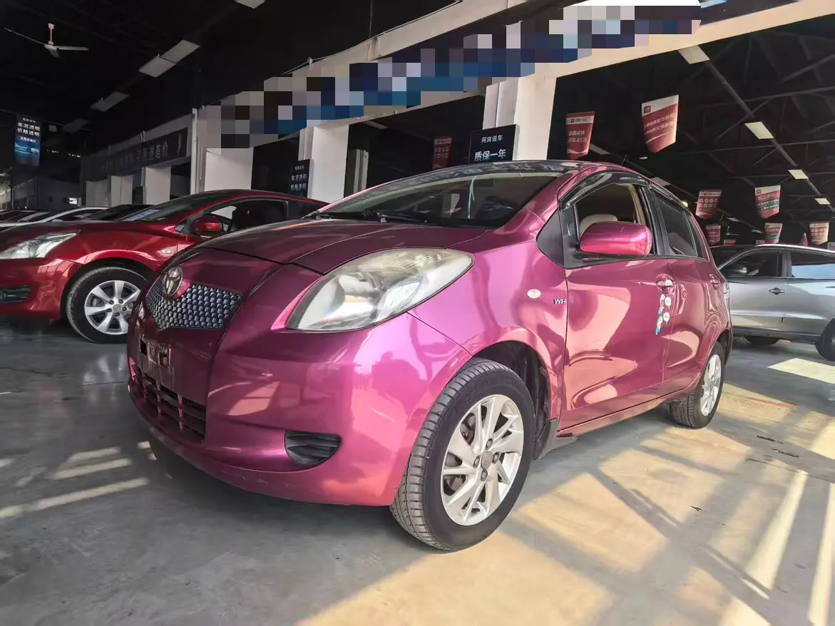 Toyota Yaris  из Китая