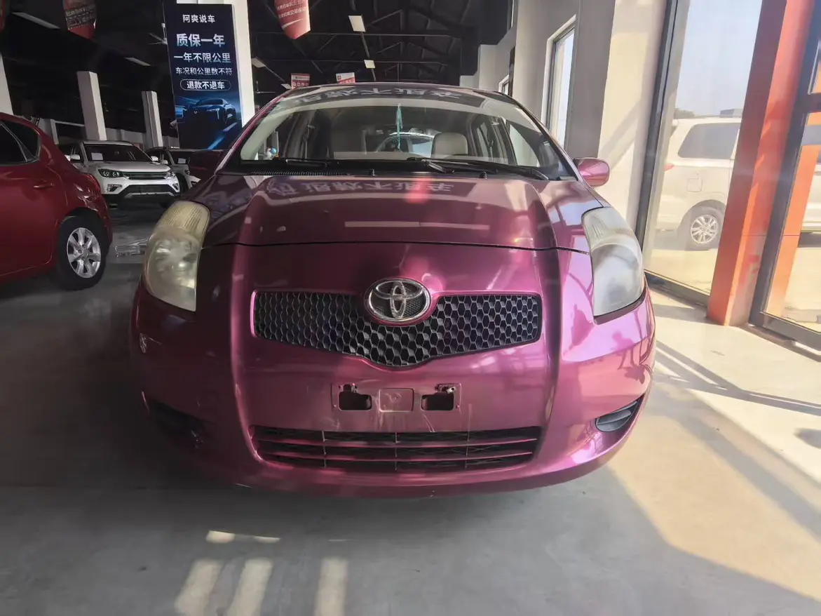 Toyota Yaris  из Китая