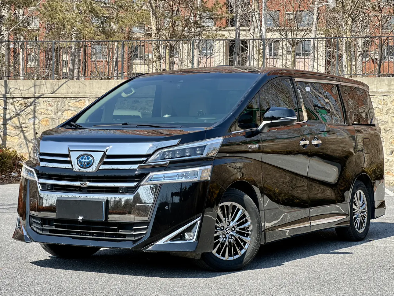 Toyota Crown Wellfire