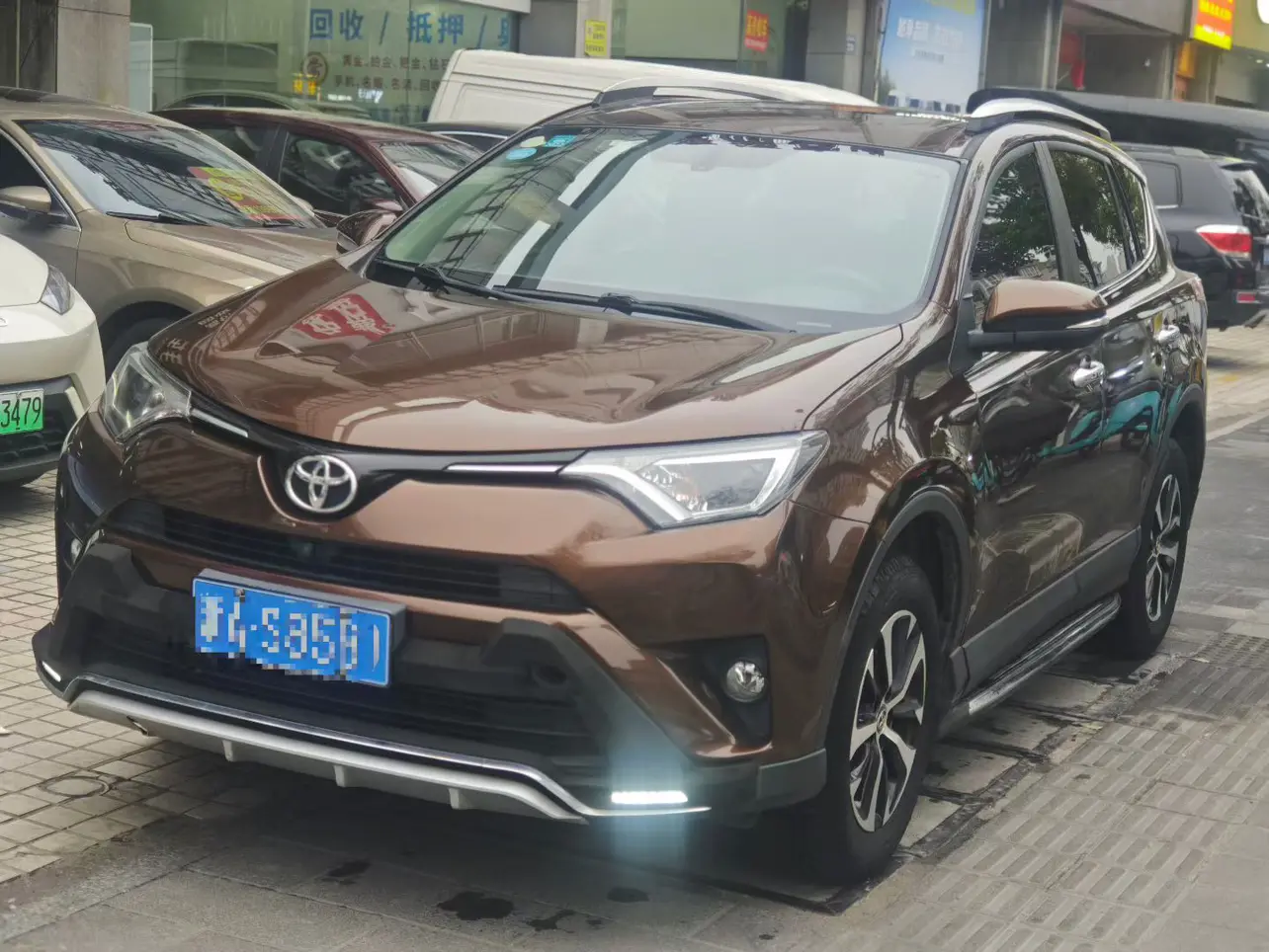 Toyota RAV4  из Китая