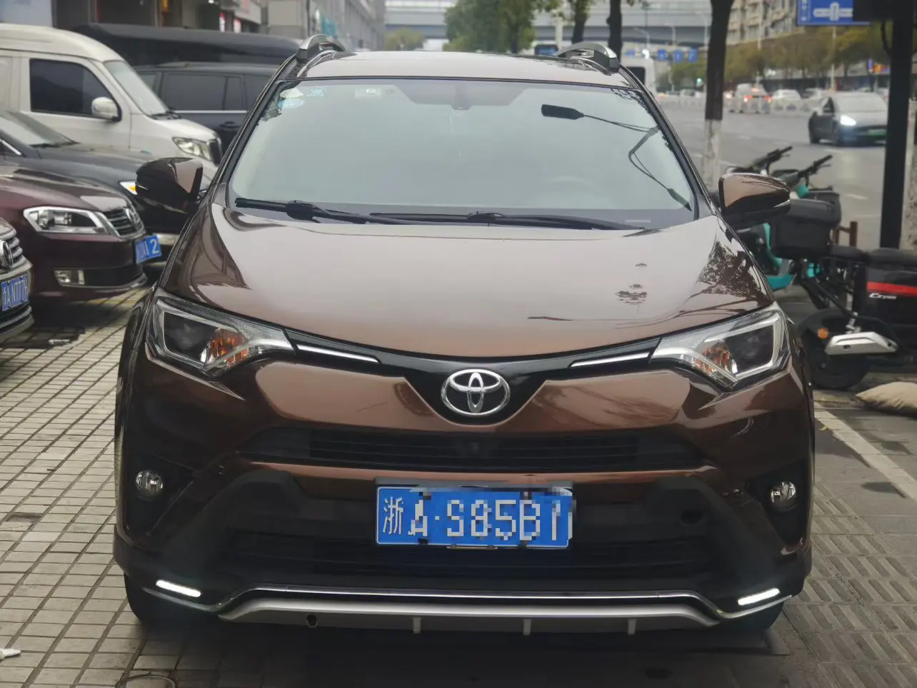 Toyota RAV4  из Китая