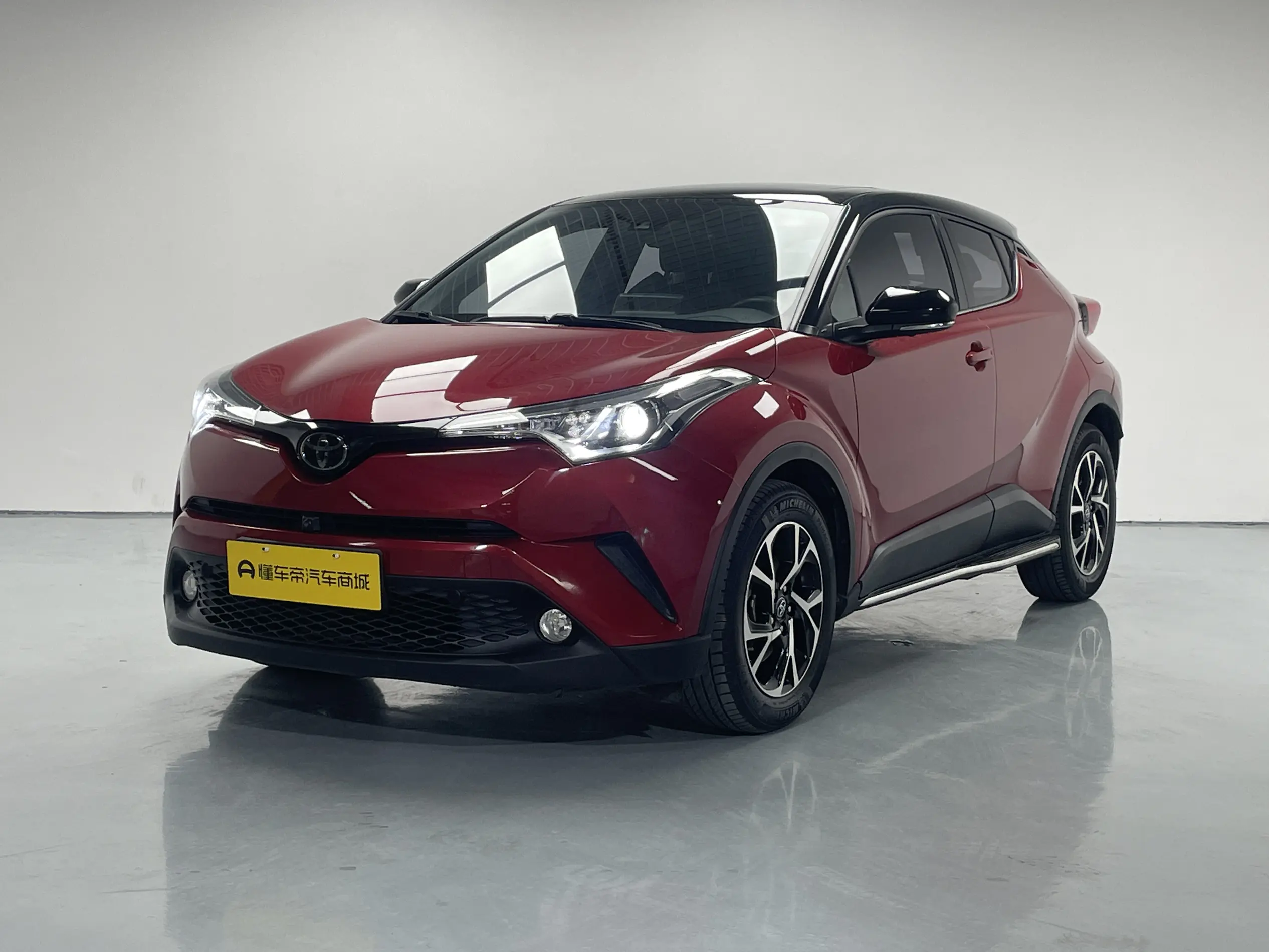 Toyota C-HR  из Китая
