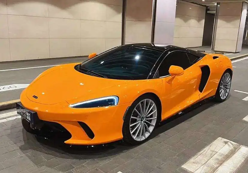 McLaren GT  из Китая