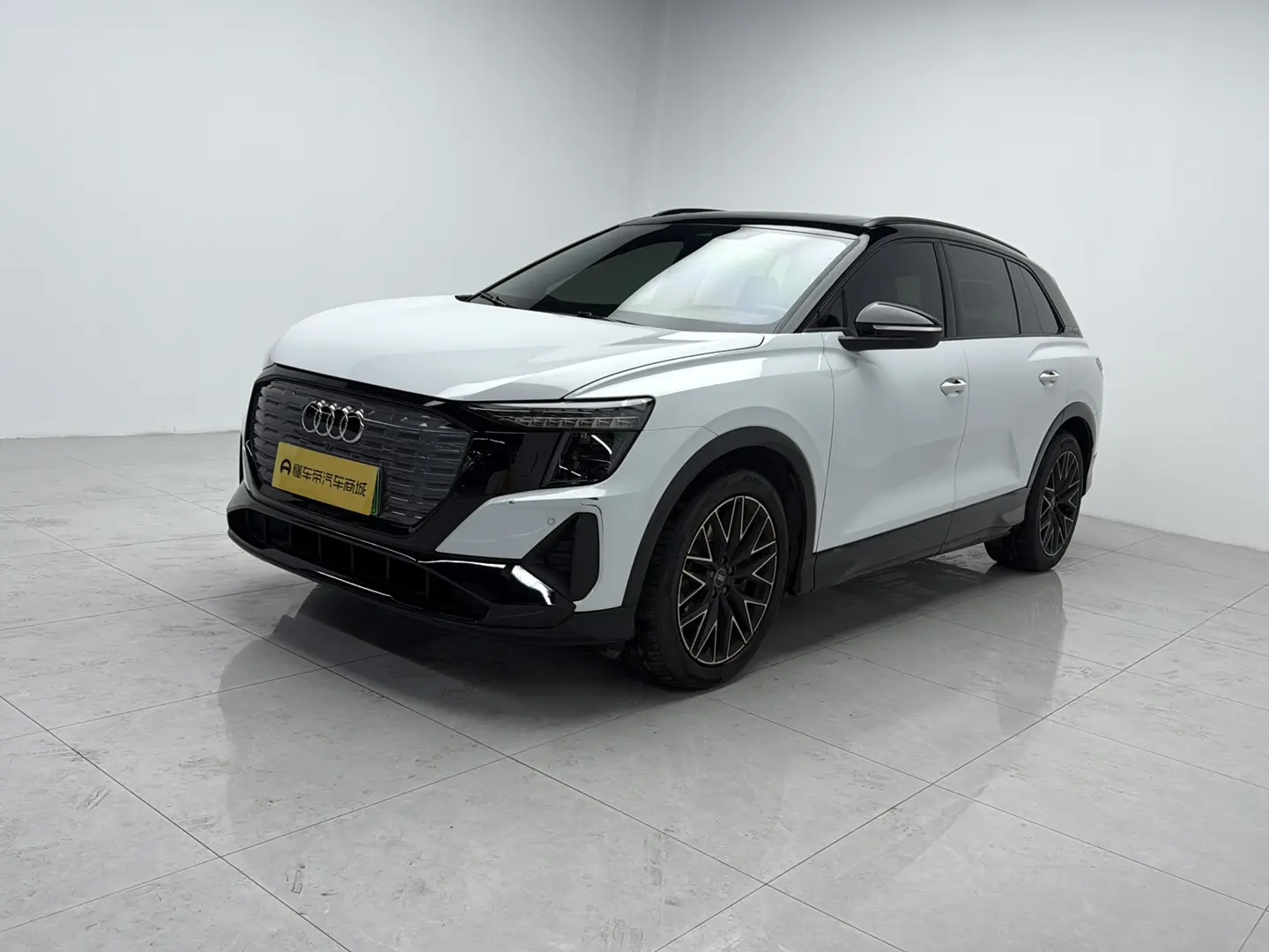 Audi Q5 e-tron  из Китая