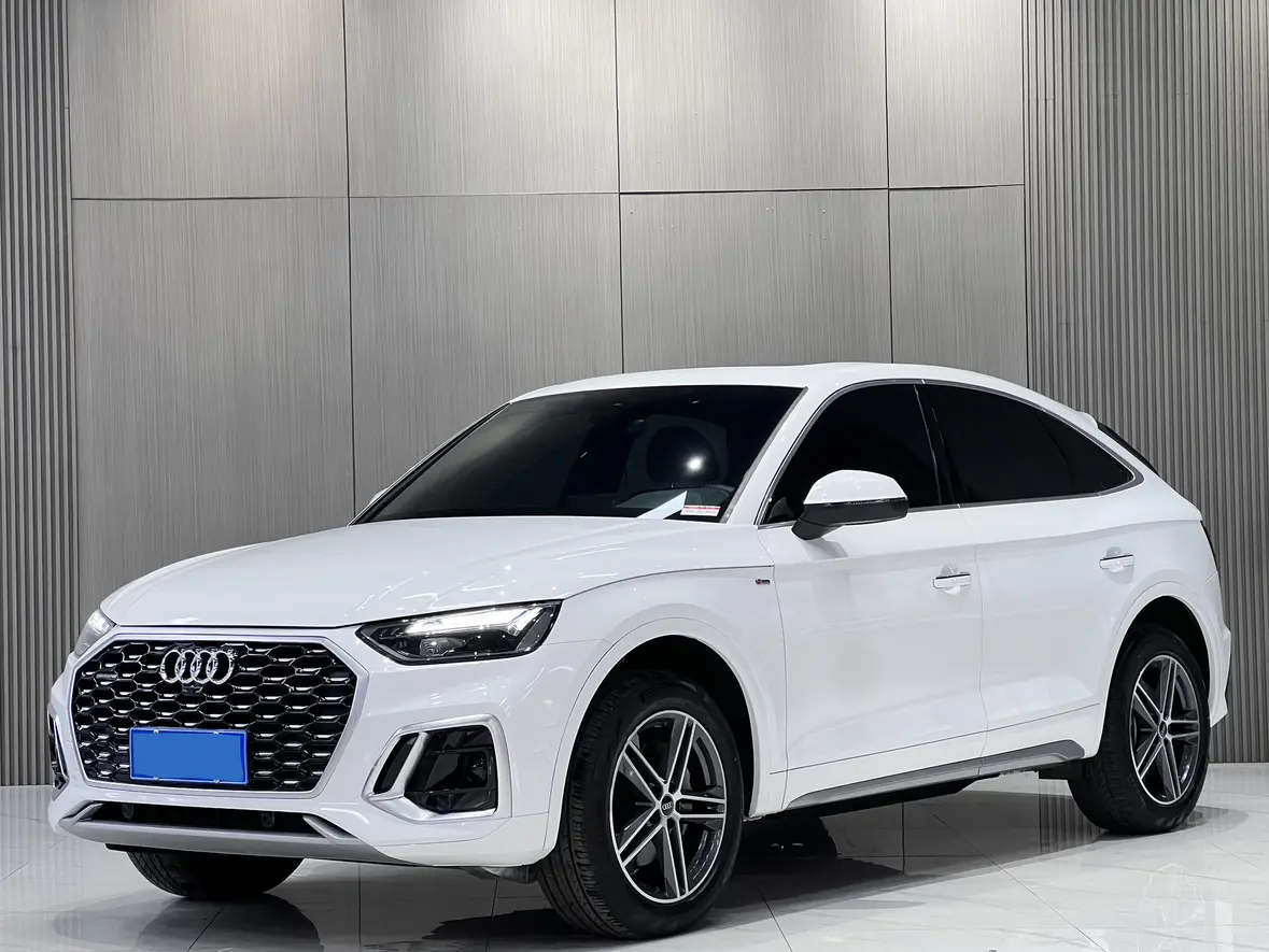 Audi Q5L Sportback  из Китая