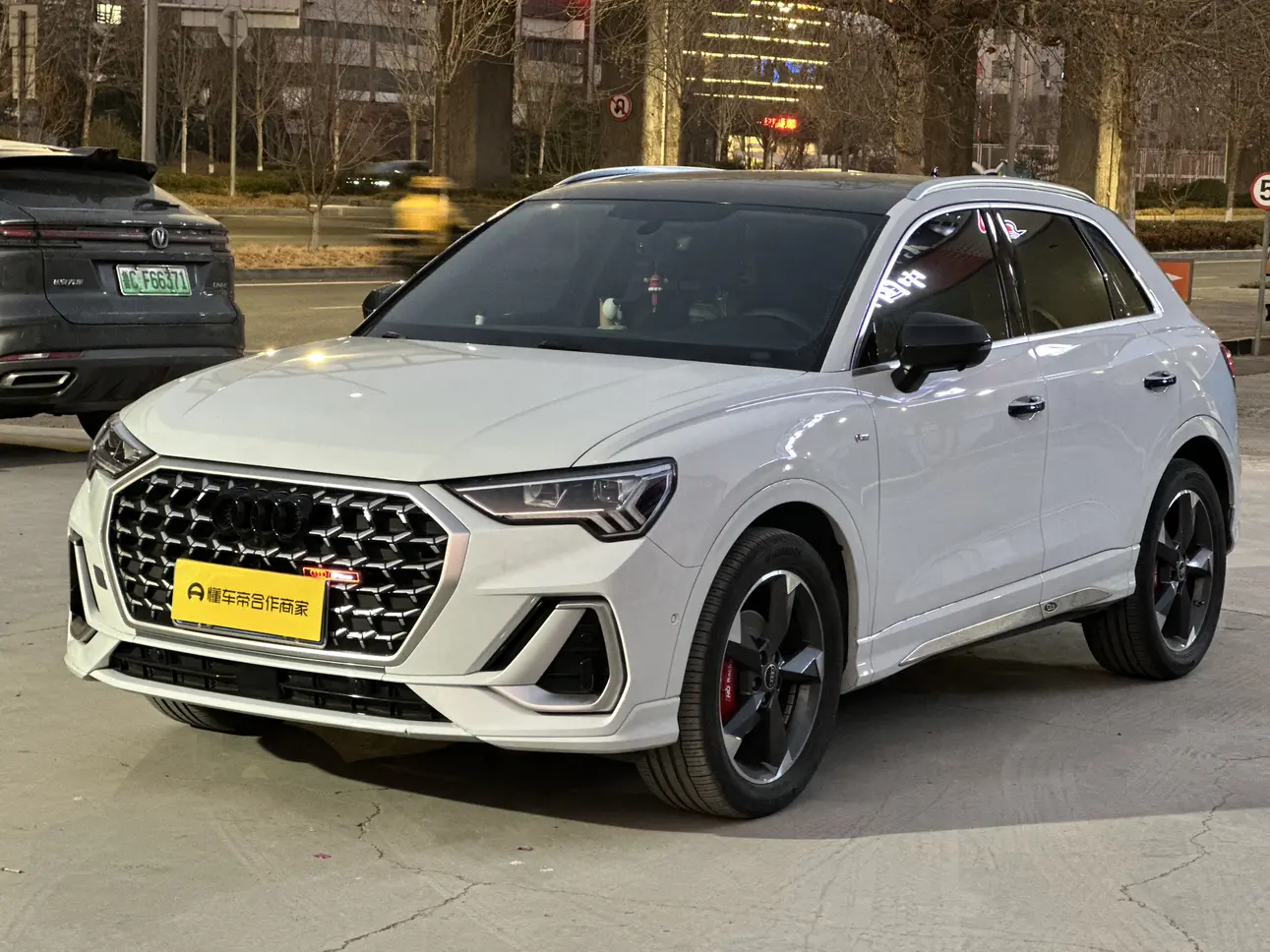 Audi Q3  из Китая
