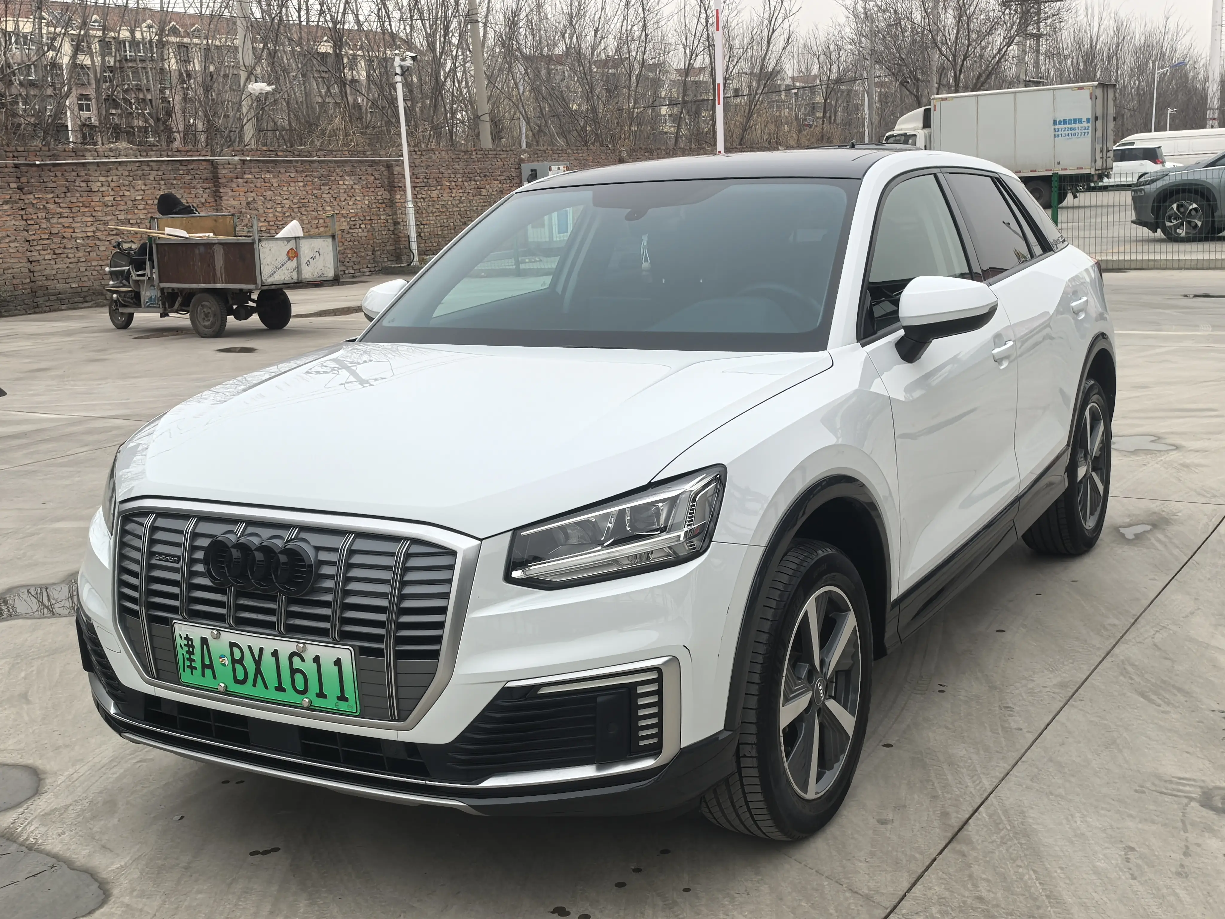 Audi Q2L e-tron  из Китая