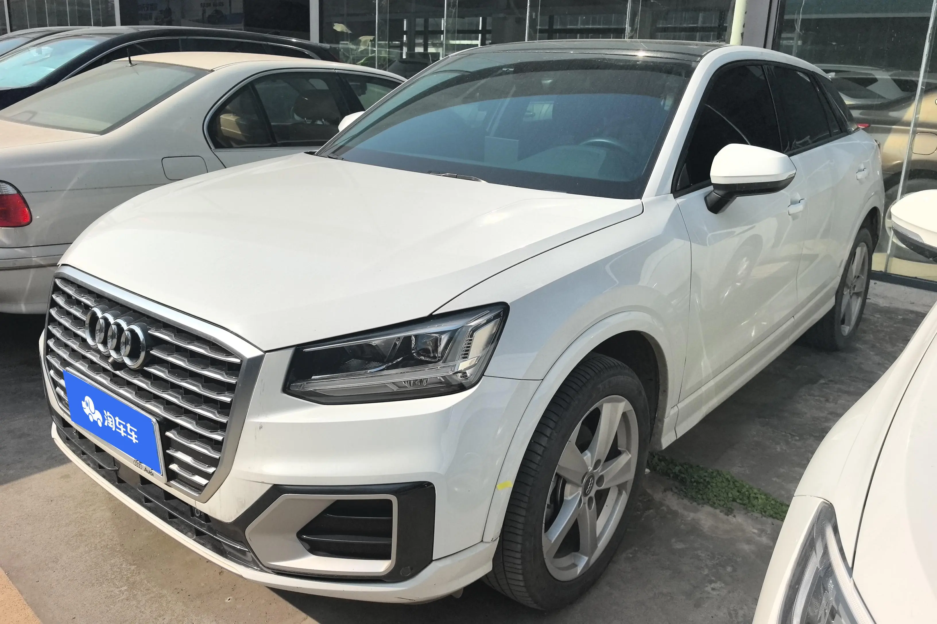Audi Q2L