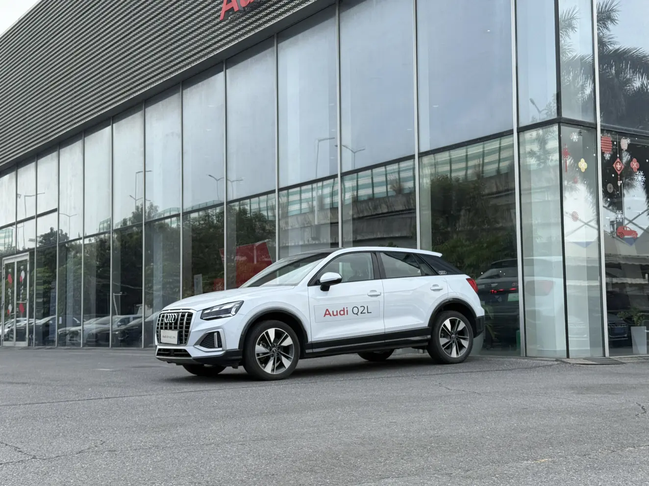 Audi Q2L