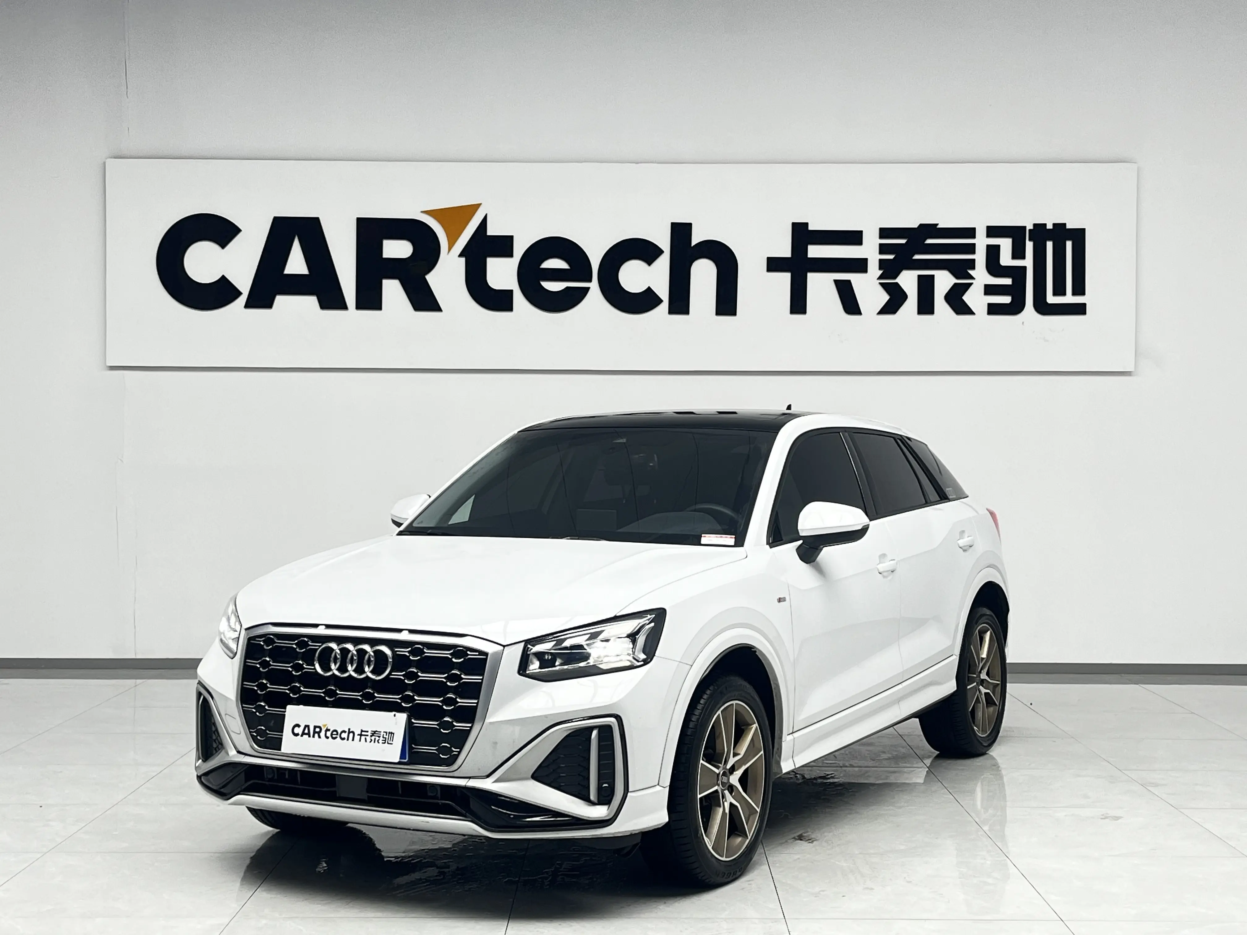 Audi Q2L