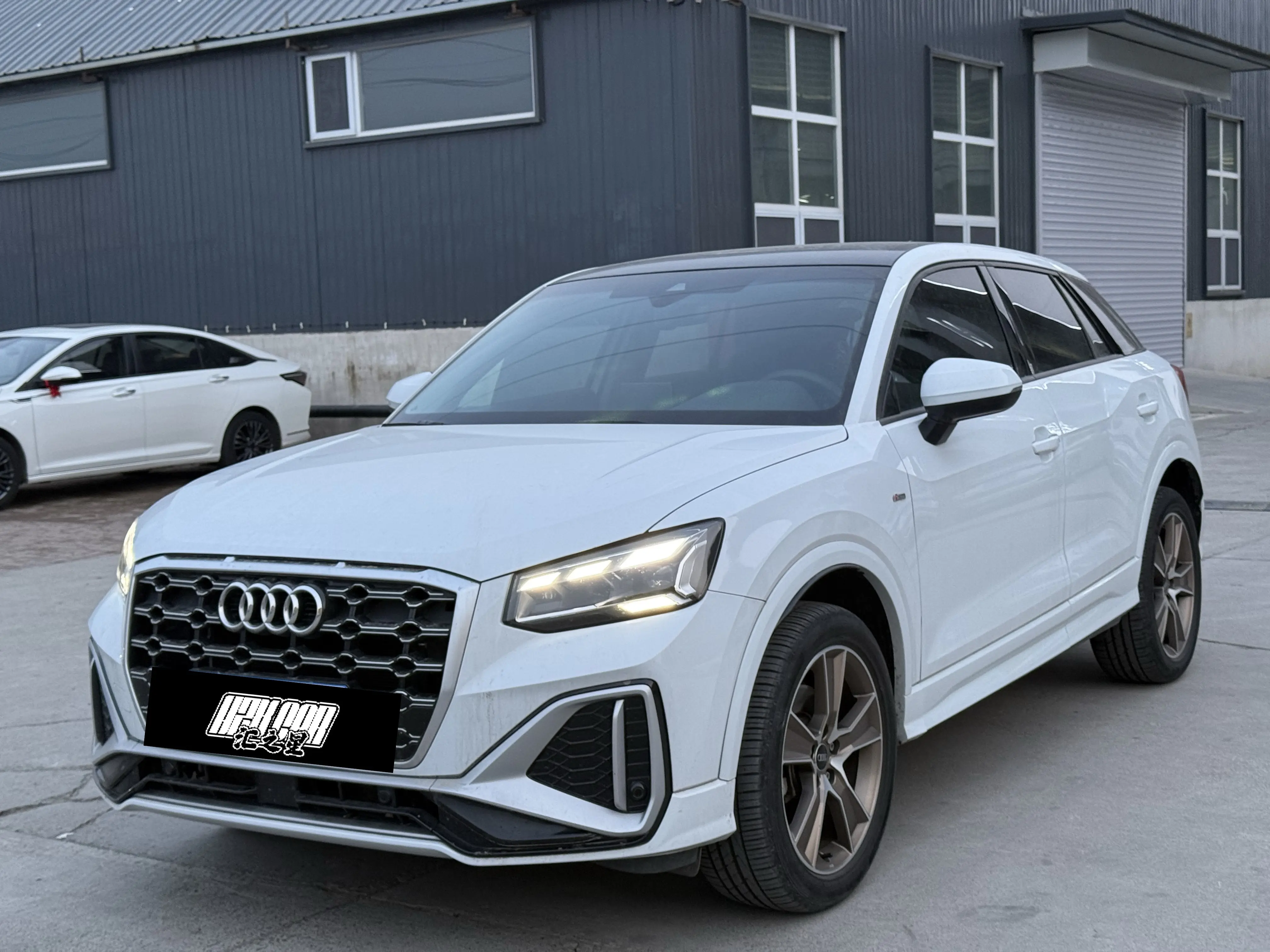 Audi Q2L