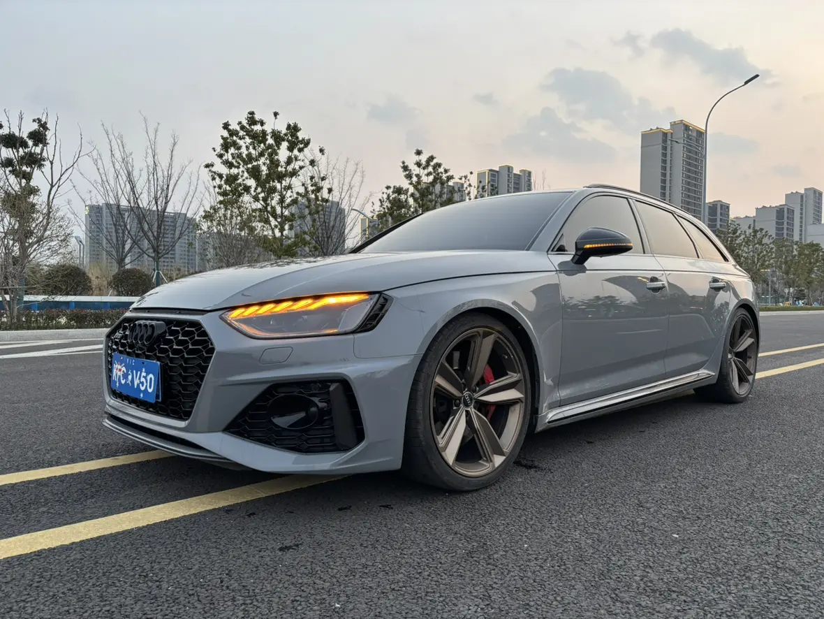 Audi RS 4