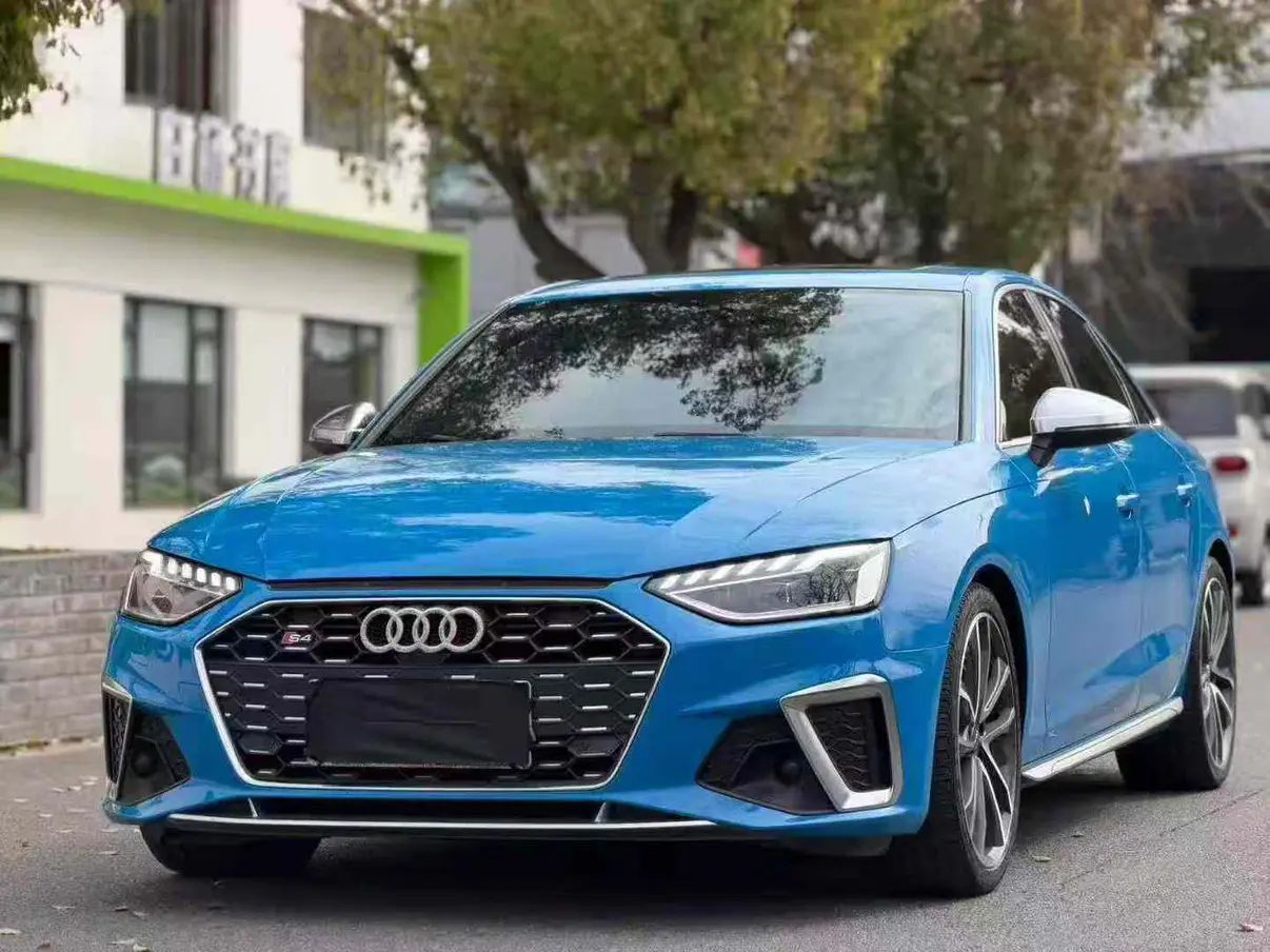 Audi S4
