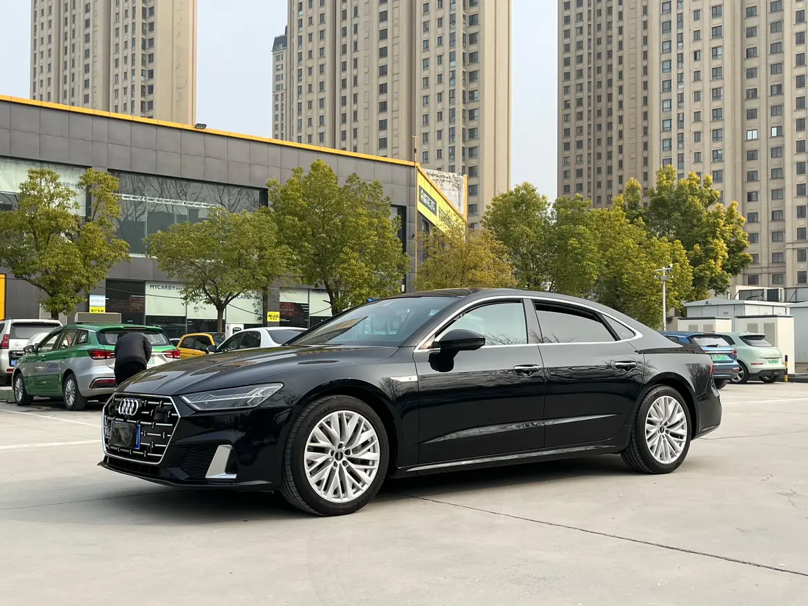 Audi A7L