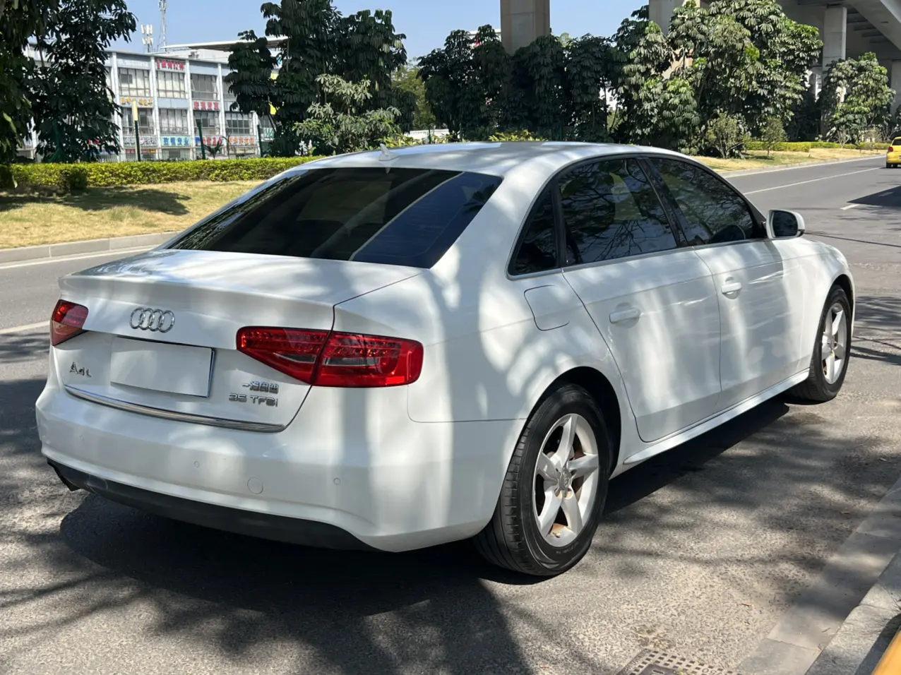 Audi A4L