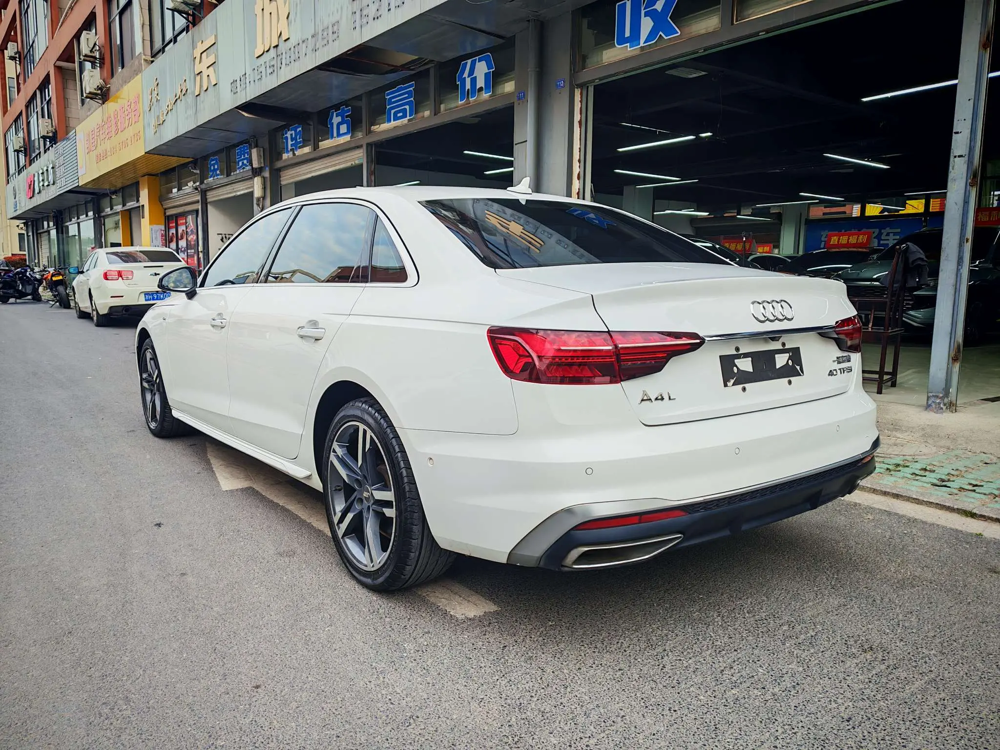 Audi A4L