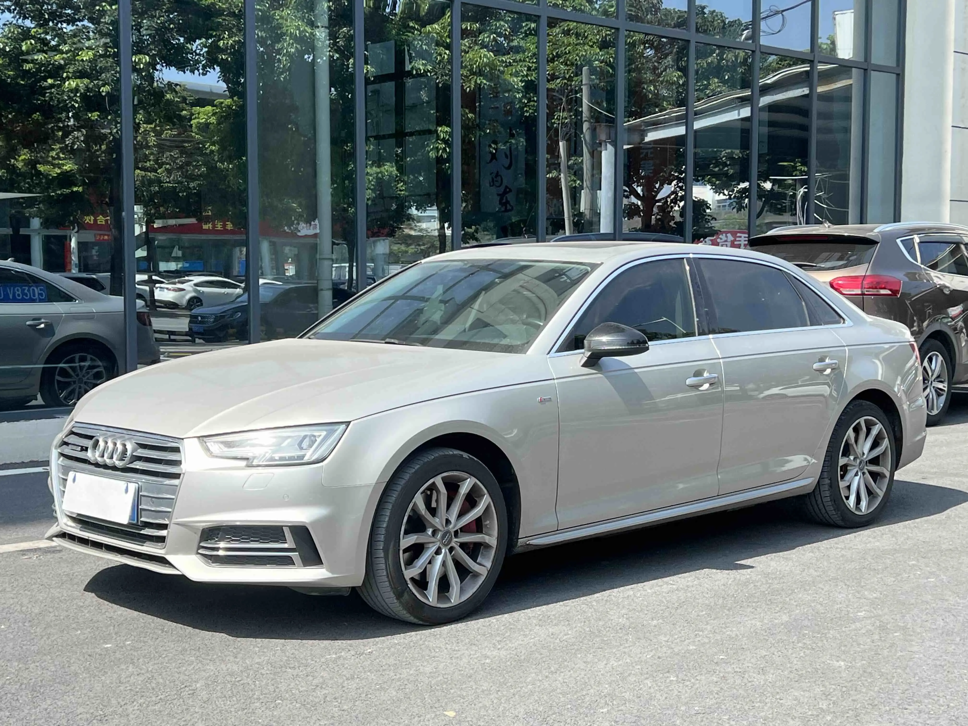 Audi A4L