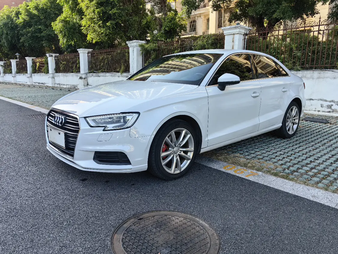 Audi A3  из Китая