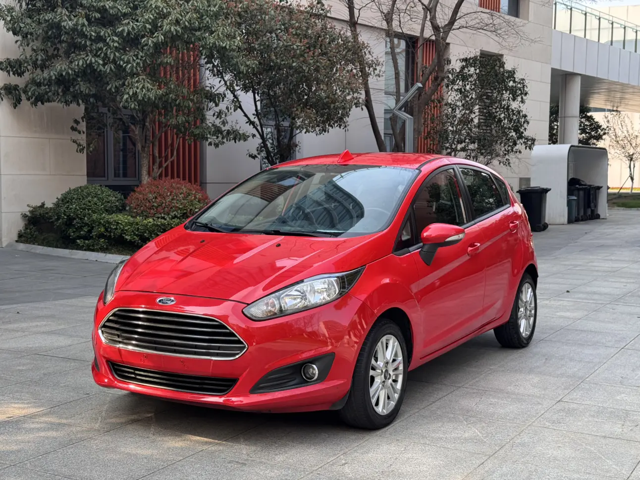 Ford Carnival  из Китая