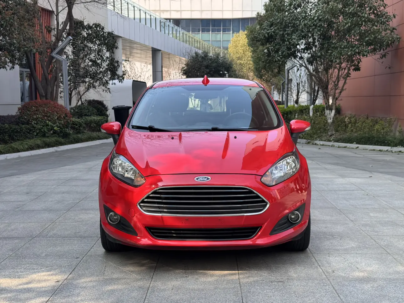 Ford Carnival  из Китая