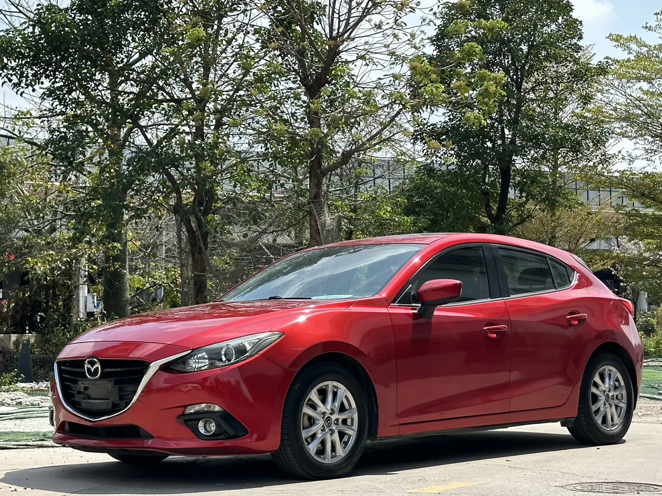 Mazda Axela (Mazda3)  из Китая