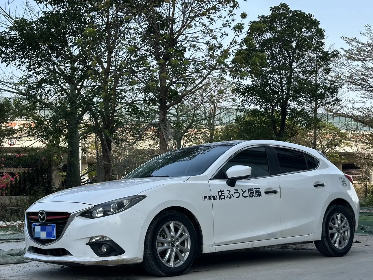 Mazda Axela (Mazda3)  из Китая