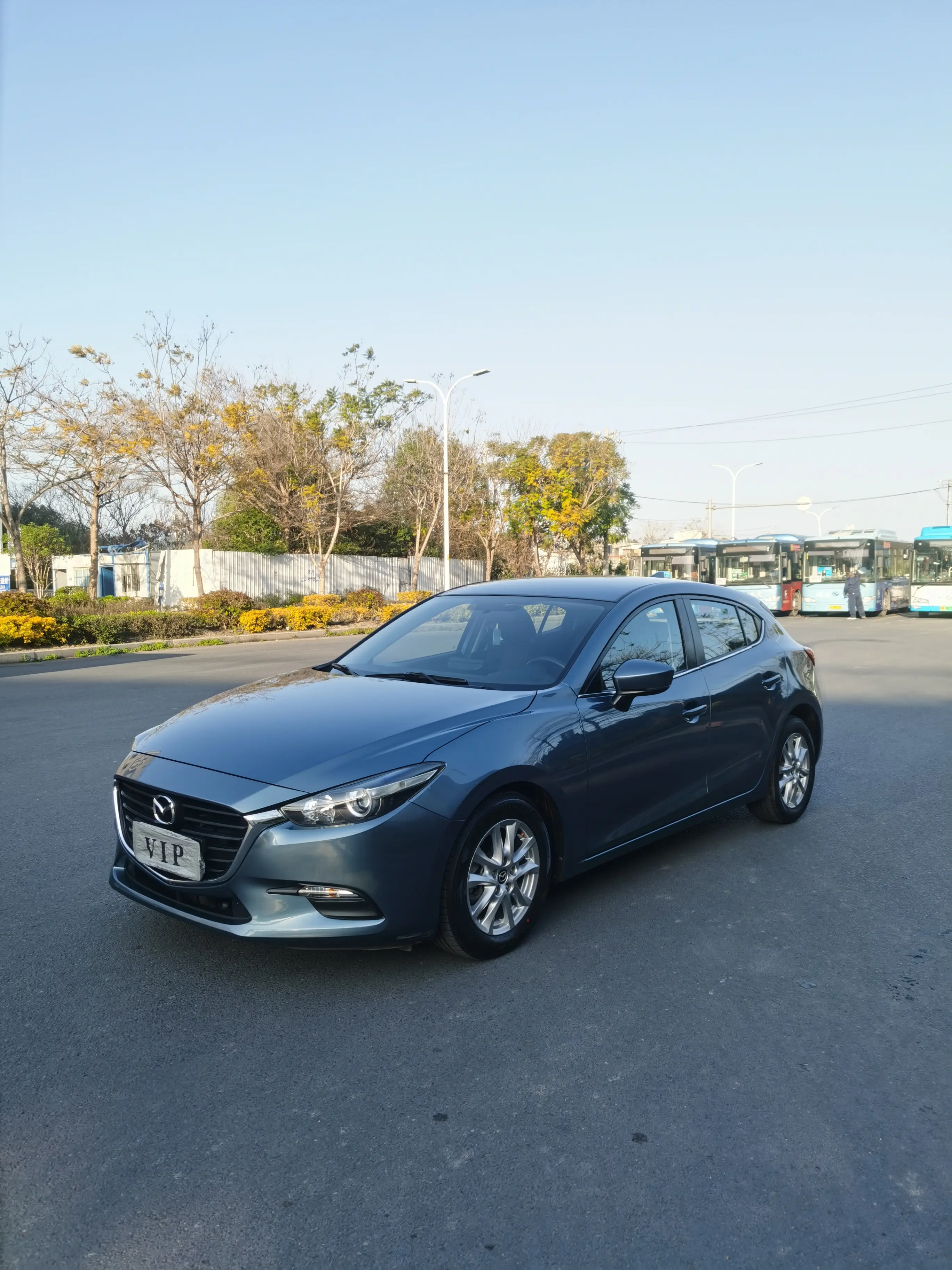 Mazda Axela (Mazda3)  из Китая