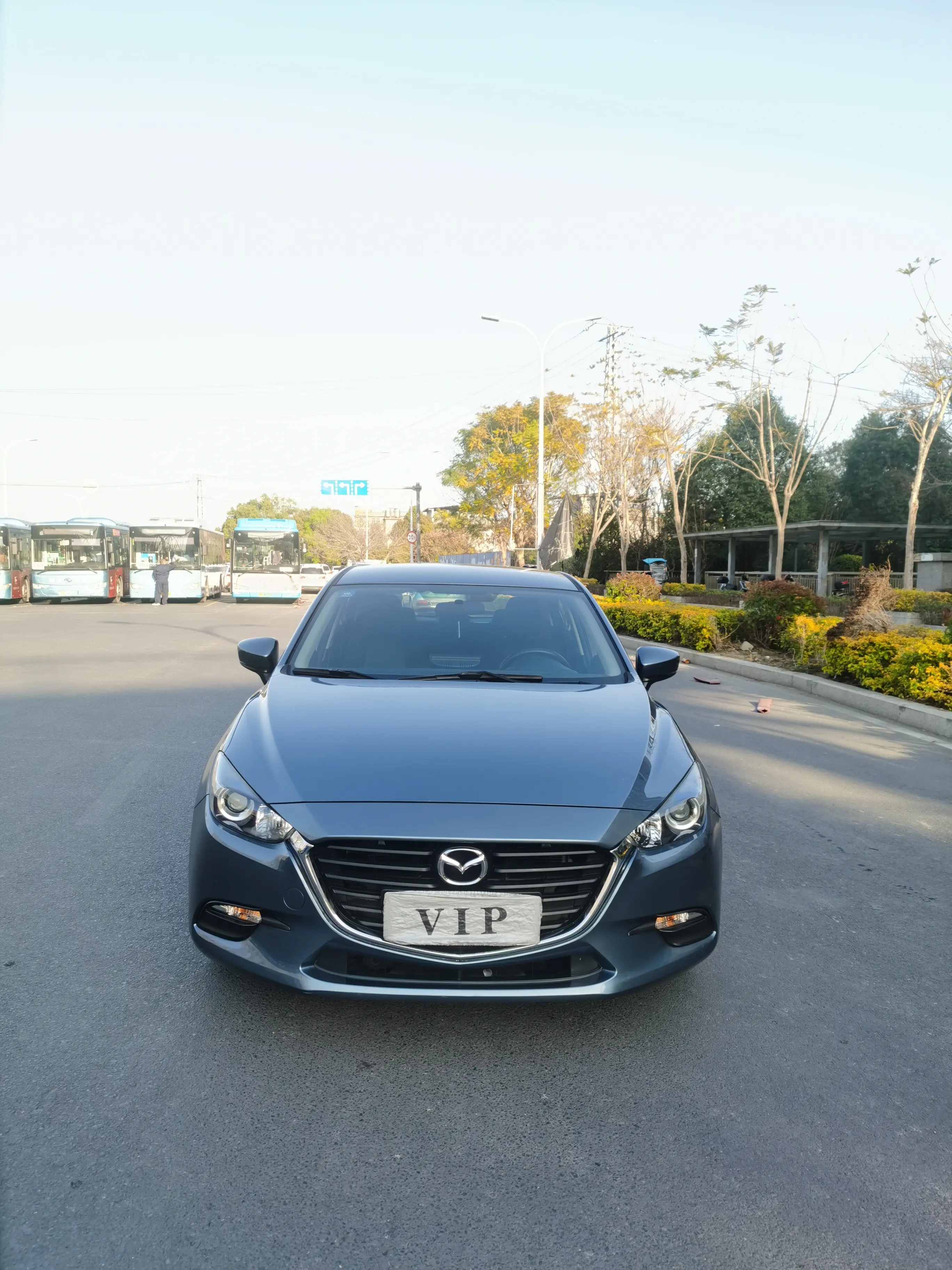 Mazda Axela (Mazda3)  из Китая