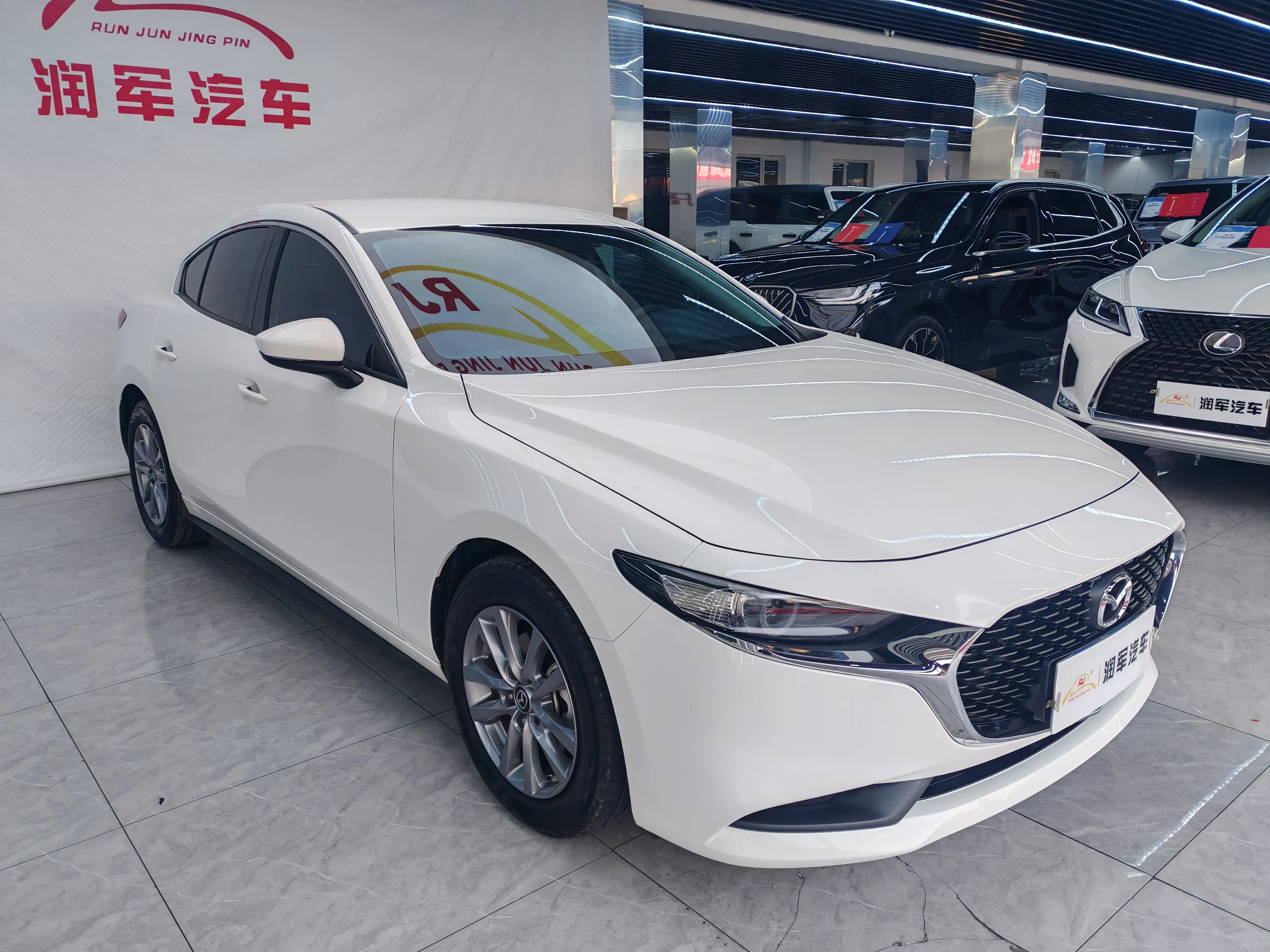 Mazda Axela