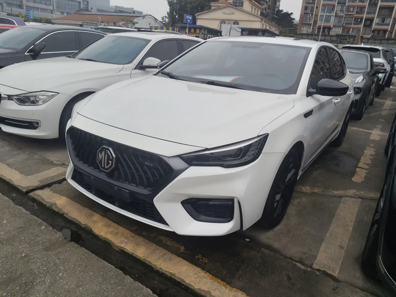 MG 6  из Китая