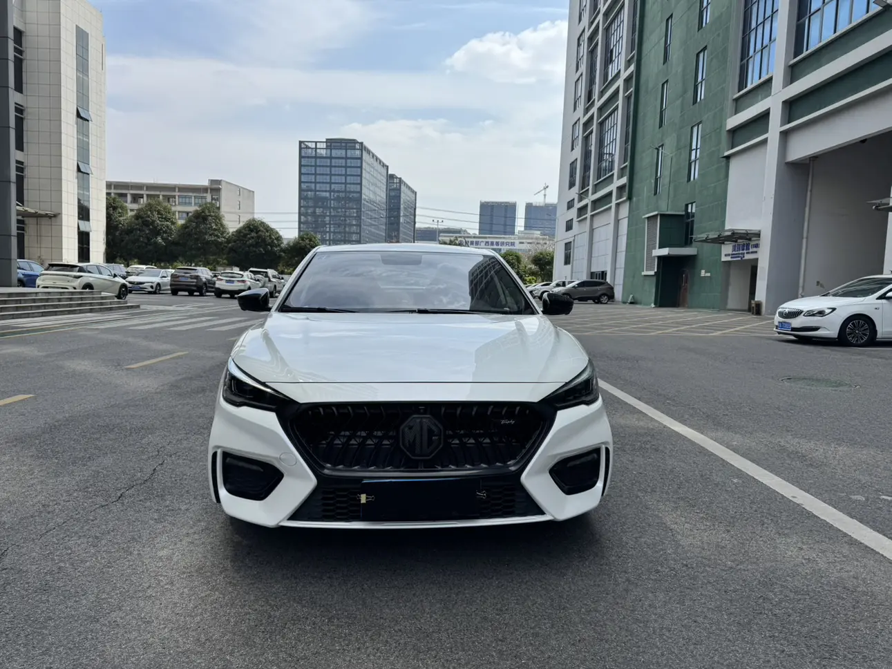 MG 6  из Китая