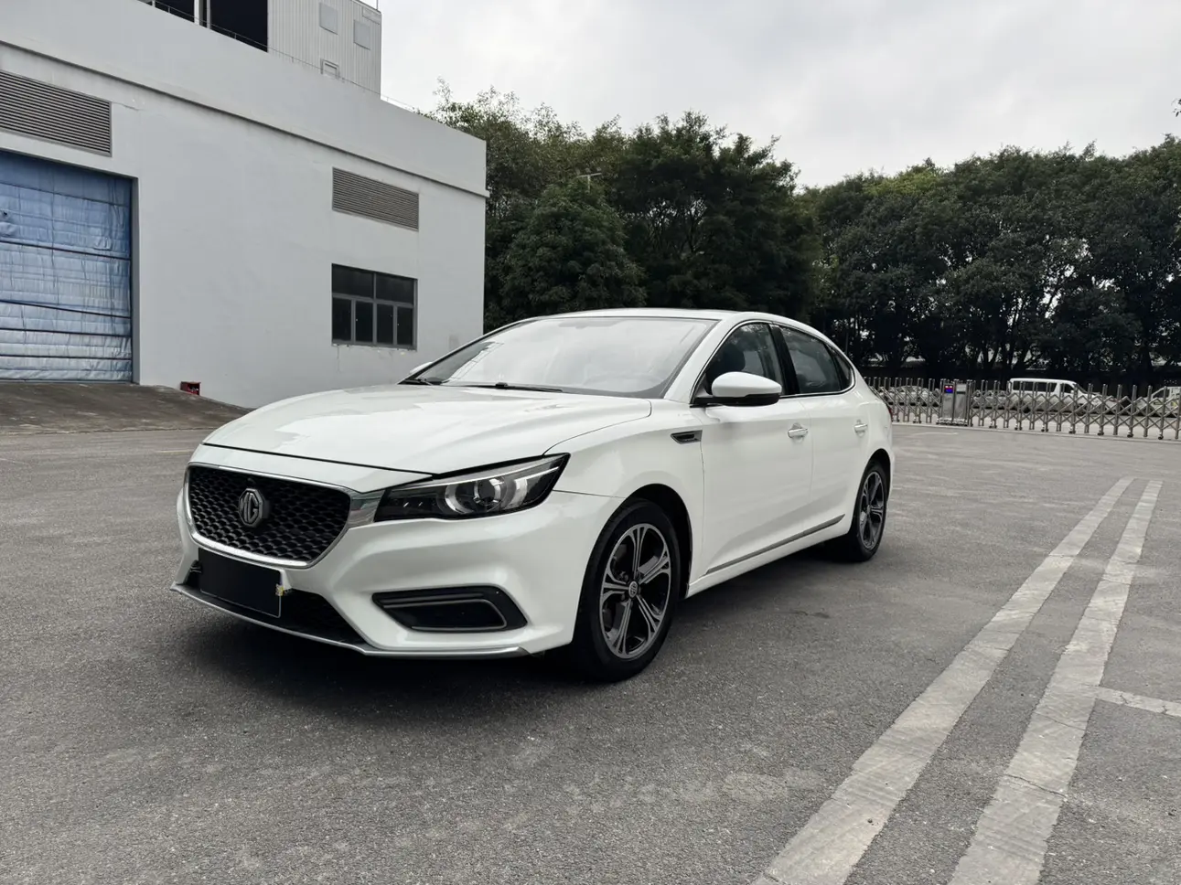 MG 6  из Китая