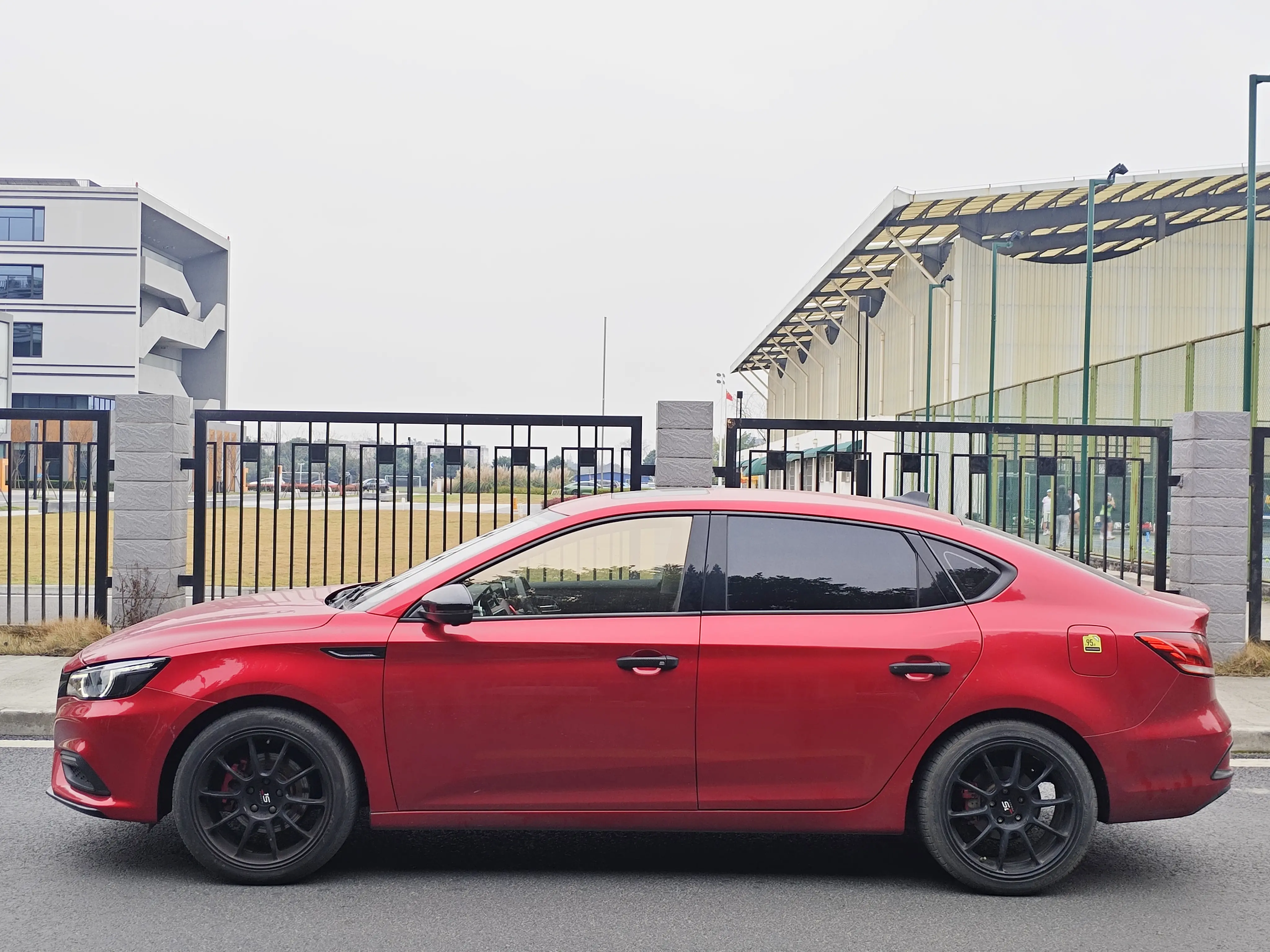 MG 6  из Китая