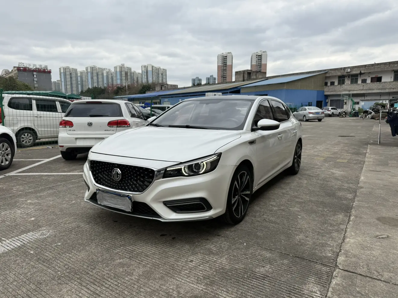 MG 6  из Китая