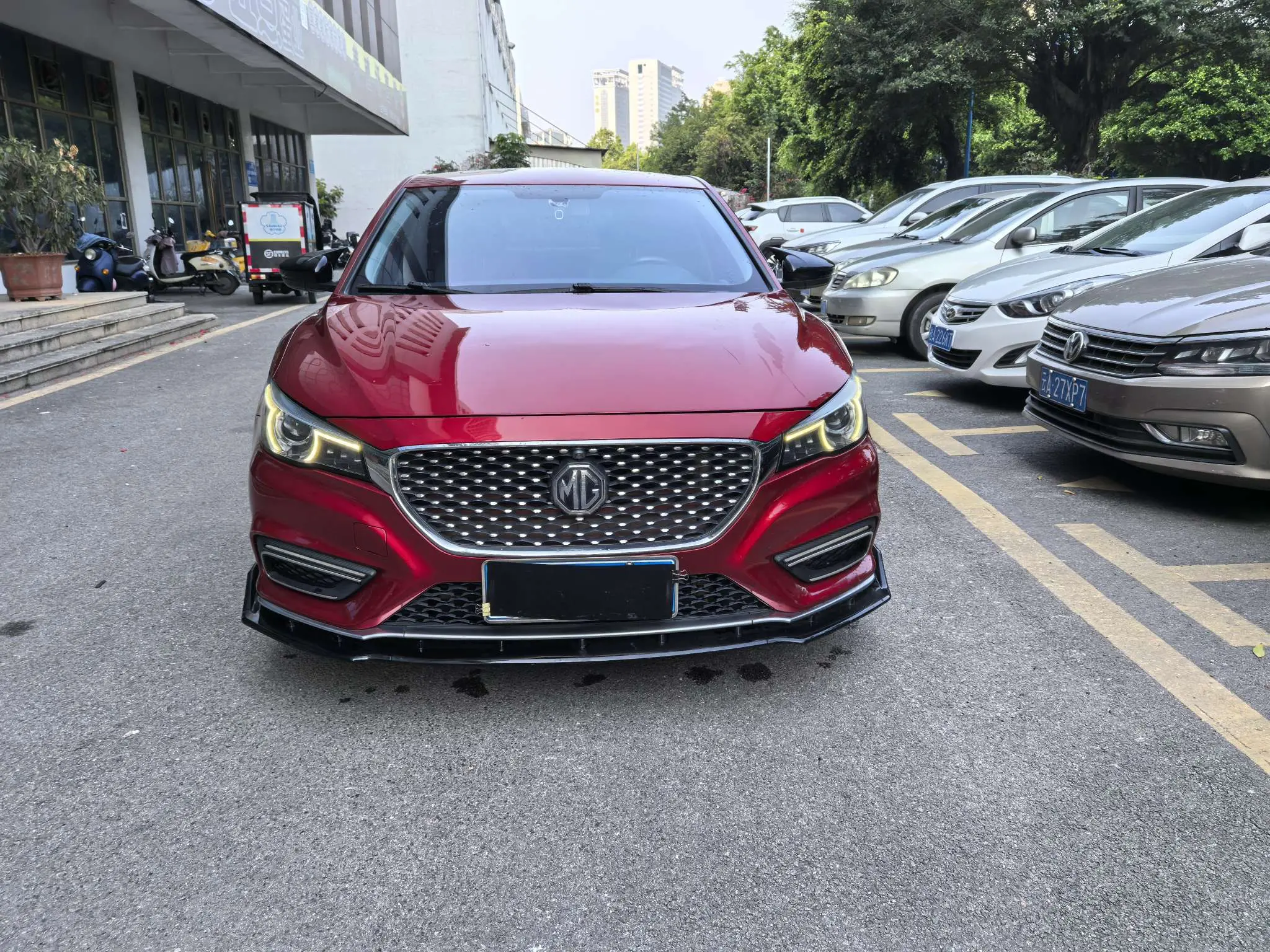 MG 6  из Китая